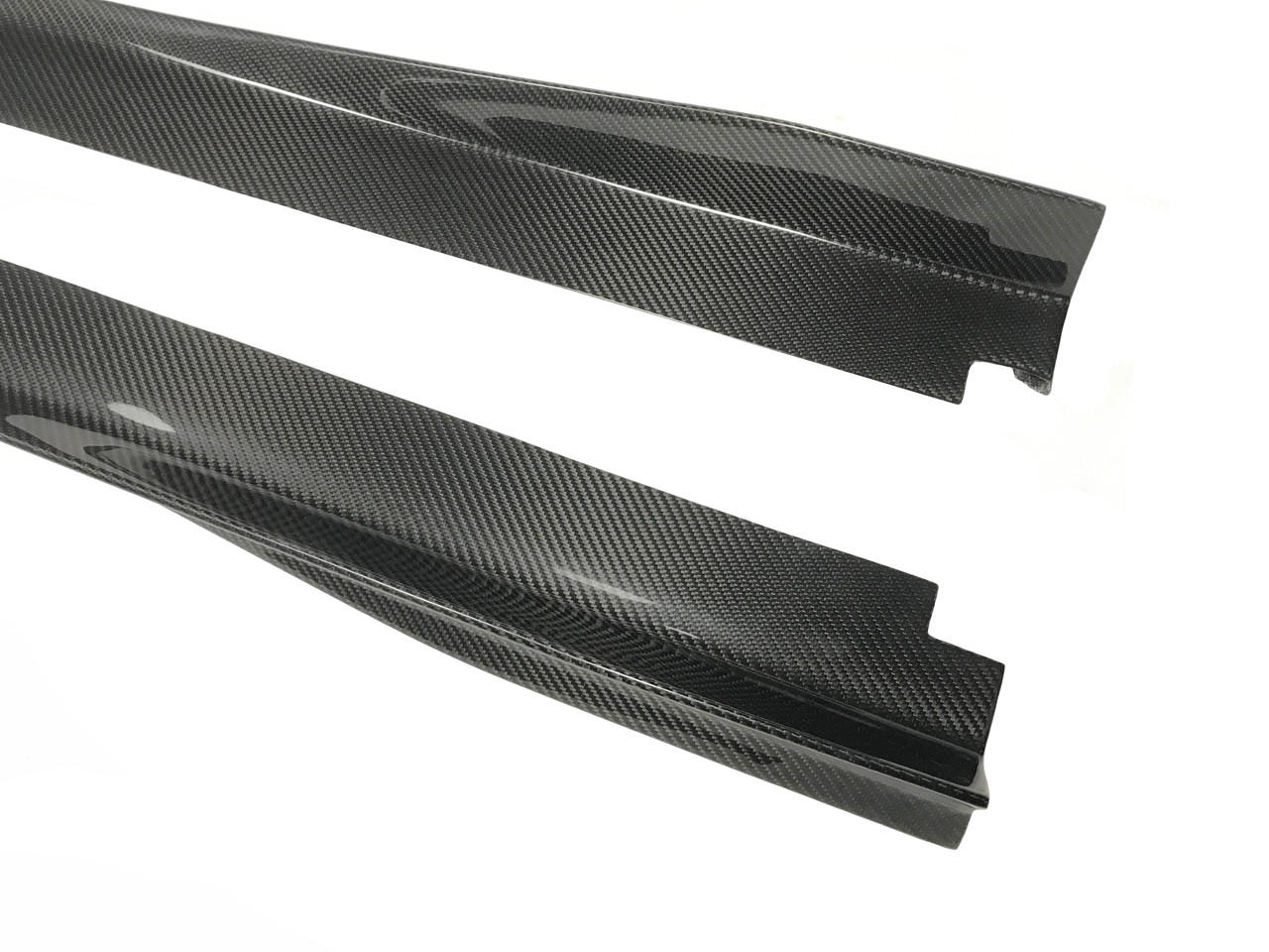 GT Style Side Skirts - LP- 580/610
