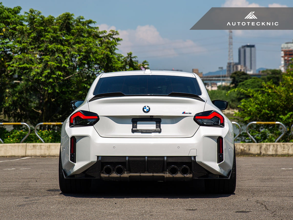 Dry Carbon Podium Aero Package - G87 M2