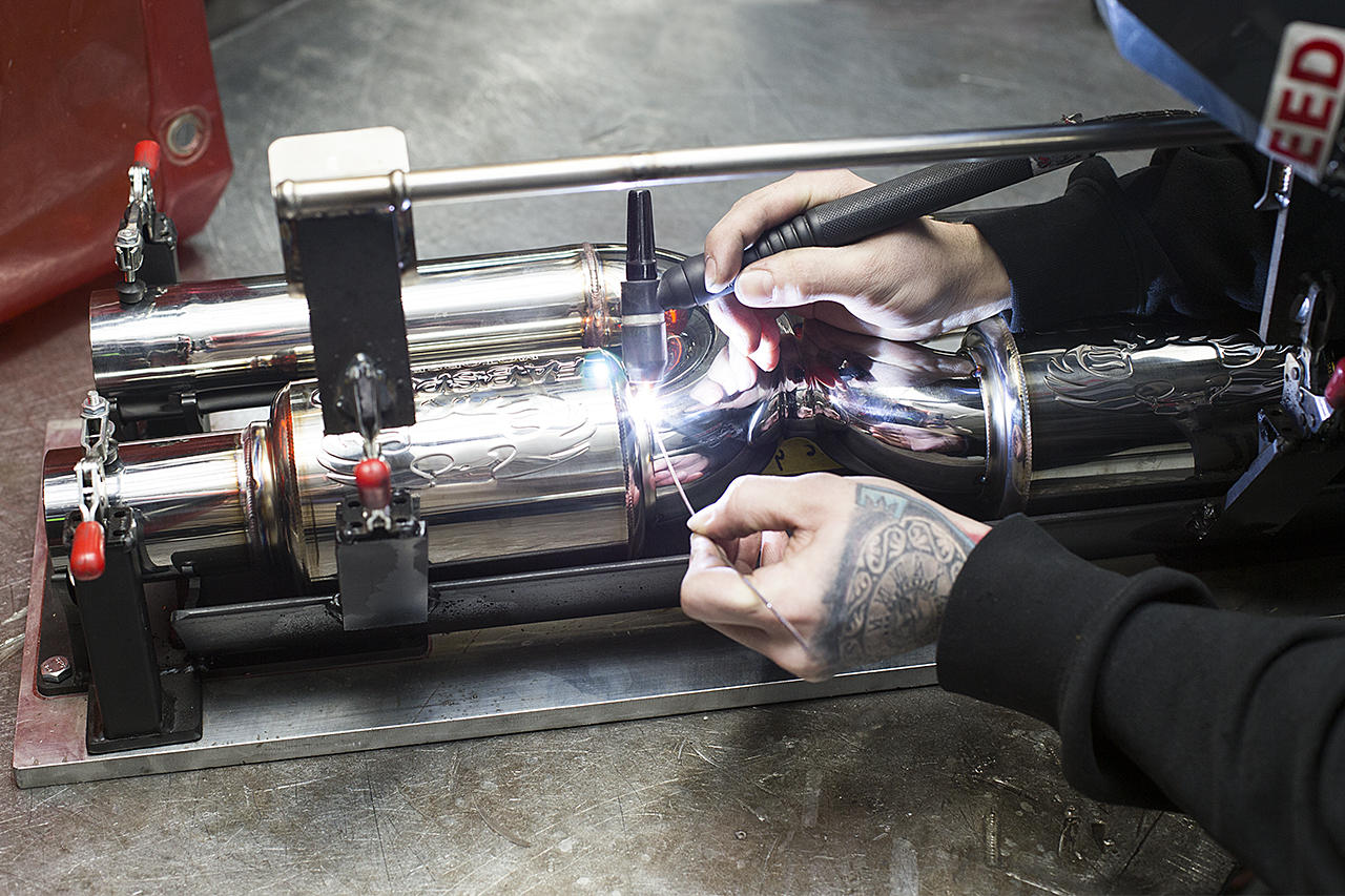 991.2 Carrera Center Muffler Bypass X-Pipe (for Base) (2017-2019)